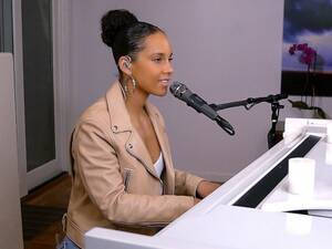 Alicia Keys Porn - Alicia Keys wants to change how we approach offensive language in music -  Good Morning America