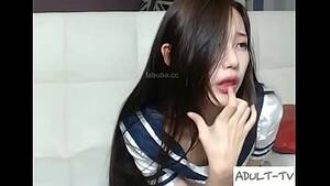 Korean Cute Webcam - Slutty Korean masturbating on webcam - XVIDEOS.COM