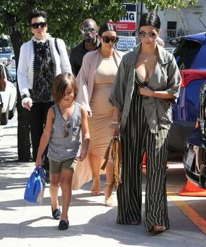 brandi passante nude pregnant pussy - The Kardashian Clan Heads Out for Lunch at The Ivy