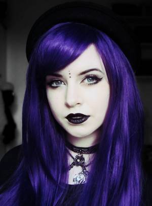 Goth Dyed Hair Porn - Beautiful gothic girl with cute face and colored violet hair