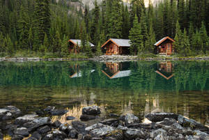 Lake Cabin Porn - Cabins on Lake O'Hara, Canada by Laurent Lecordier [3872x2592] ...