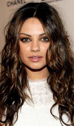 Medium Haircut Styles Porn - ... Hairstyles For Girls With Medium Length Hair. 1. Loose Waves