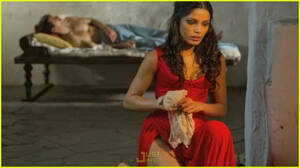 Freida Pinto Porn Videos - Freida Pinto explains her nude scene â€“ Orange County Register