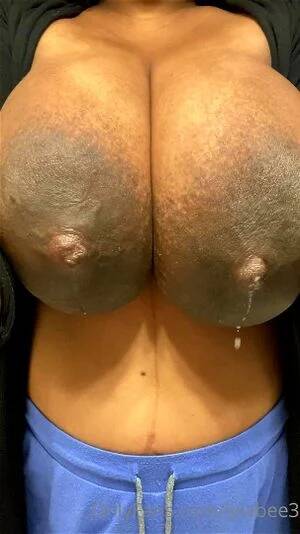 indian huge milky tits - Watch Indian bbw super lactating hottie sucks and spits on big sexy ass tits  omg!! 2 - Goddess, Milky Tits, Breast Milk Porn - SpankBang