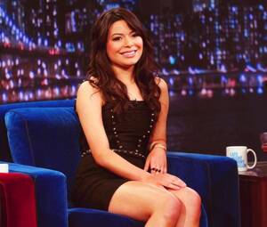 Miranda Cosgrove Porn Meme - 21 Miranda cosgrove smiling and laughing ideas | miranda cosgrove, miranda, miranda  cosgrove icarly