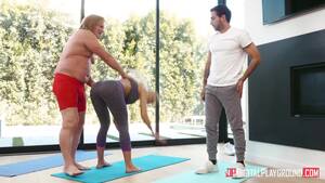 Family Yoga Porn - Girls in Yoga Pants: Family yoga - Porn GIF Video | nevyda.com