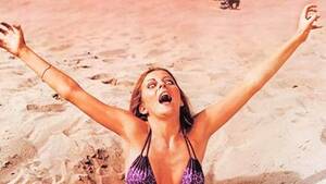 Bizarre Beach - Blood Beach (1980) - News - IMDb