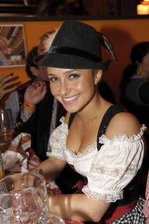 Hayden Panettiere Porn Fuck - Hayden Panettiere in Oktoberfest dress [NSFW] : r/pics