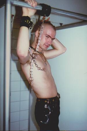 Gay Porn Skinhead Haircuts - Gay skinhead rubber pervert - photo 5 - BoyFriendTV.com