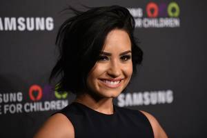 Demi Lovato Porn Captions - Demi Lovato responds to Fappening 2.0 photo leak after being targeted by  hackers for second time