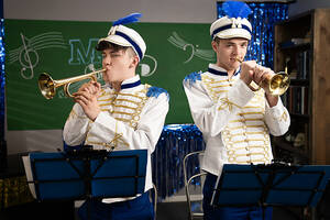 Marching Band Uniform Porn - Marching band: Drake Von and Troye Dean â€“ Men Of Porn .net