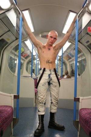 Gay Porn Skinhead Haircuts - I love your boots and skinhead gear, ðŸ‘ðŸ’ªðŸ˜Ž â€ Fit AF!