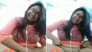 glasses and nude indian wife - Smiling Indian With Glasses Listens To Music And Undresses At Once indian  porn mov