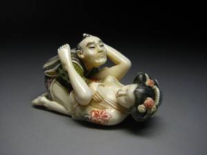 adult erotic figurines - Shunga porno 5 - $2,400 : Netsuke shop Sudofudo, Netsuke,Tsuba,Wood carving