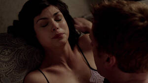 Morena Baccarin Fucking - Watch Online - Morena Baccarin â€“ Homeland s01e01 (2011) HD 1080p