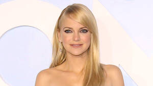 Anna Faris Hj - Anna Faris to Produce, Star in Comedy 'Summer Madness'