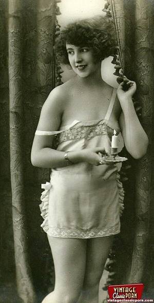 classic vintage nude models - Attractive vintage models pose in lingerie in these black and white images