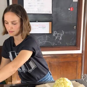 Natalie Portman Porn Captions - Why Can't I Stop Thinking About Natalie Portman's Kitchen? - PureWow