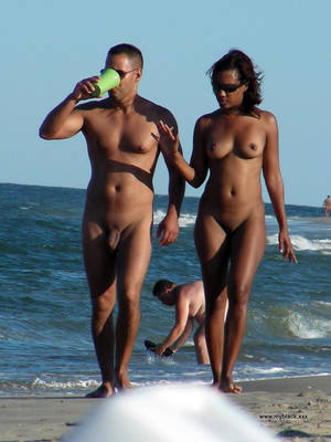 beach ebony naked - Black exhibs on the beach and public.