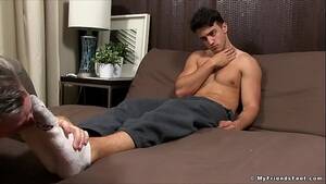 Hot Guys Feet Porn - Hot athletic Madison feet worshiped and smelled by older man - XVIDEOS.COM