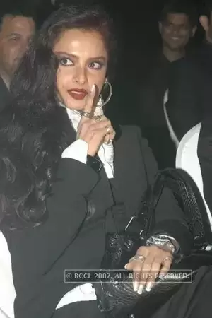 indian actress rekha xxx - What are the dark secrets about Rekha's (Indian actress) life? - Quora