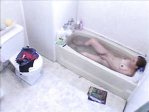 Bath Voyeur - bath video compilation | voyeurstyle.com