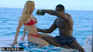 black boat sex - Rich MILF Brandi Love is BLACKED on the boat in open ocean