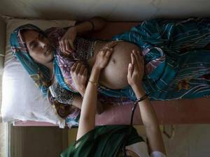 country girl pregnant sex - Indian Government advises pregnant women to 'avoid thinking about sex'