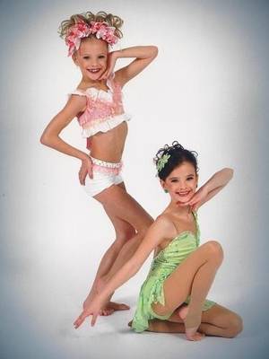 Dance Moms Brooke Hyland Sexy - Dance Moms - Paige and Brooke Hyland