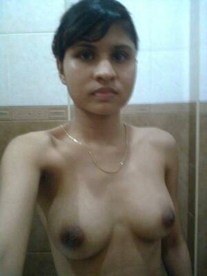 desi teen skinny - Skinny Desi Girlfriend Nude Showing Firm Boobs And Ass | Indian Nude Girls