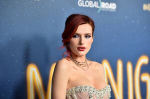 Bella Thorne Lesbian - Bella Thorne''s Directorial Debut Will Be An \