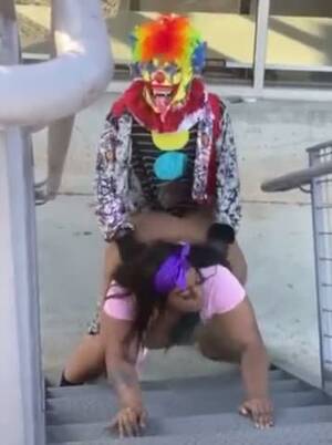 black porno clown - Clown fuck black bbw outdoor in the highway - Porn - EroMe