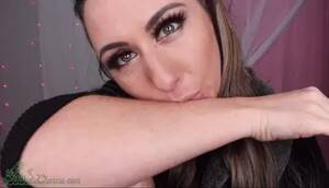 Arm Fetish Porn - Brunette Arm Fetish Porn Videos (1) - FAPSTER