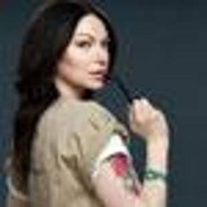 Large Laura Prepon Porn - Phew! Laura Prepon Confirmed for Four Episodes of Orange is the New Black  Season 2