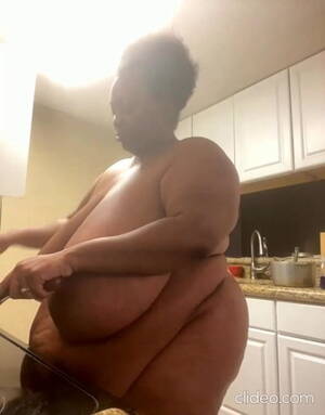 ebony bbw big tits kitchen - Black SSBW With Saggy Tits cooking nude | xHamster