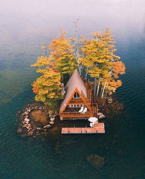 Lake Cabin Porn - ð‚ðšð›ð¢ð§ ðð¨ð«ð§ â€“ This a-frame is on an island in Lake...