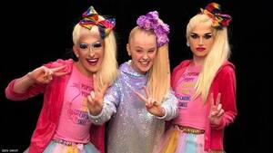 Jojo Siwas Porn Account - These Drag Queens Awarded Jojo Siwa \