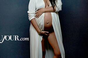 kourtney pregnant belly naked - Pregnant Kourtney Kardashian poses nude in 'empowering' DuJour shoot |  Irish Independent