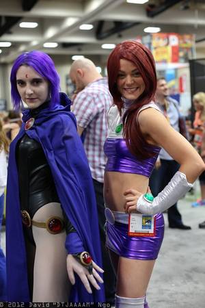 Comic Con Alien Girl Porn - Raven and Starfire (Teen Titans) San Diego Comic-Con 2012 - Thursday -