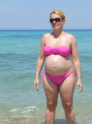 Bikini Pregnant Porn - Pregnant in a pink bikini Porn Pic - EPORNER