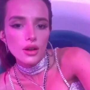 Bella Thorne Lesbian - Bella Thorne gets steamy as she flaunts her enviable figure with some sexy  bathtub antics - Irish Mirror Online