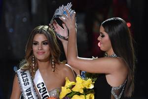 junior miss nudist galleries - Miss Colombia at the 2015 Miss Universe Pageant