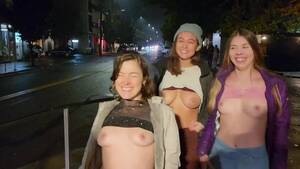 group flashing tits - Group of 5 flash their tits during girls night out - ThisVid.com