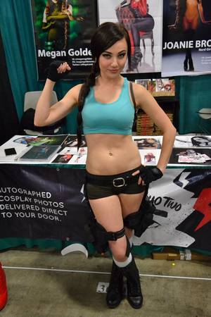 nerd lara - Lara Croft