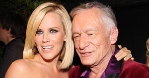 horny housewife jenny mccarthy - Jenny McCarthy Says She Never Saw 'Orgies Or Big Parties' At Playboy  Mansion, Describes Hef's Home As 'Strict Dormitory' Like 'Catholic School'  : r/entertainment