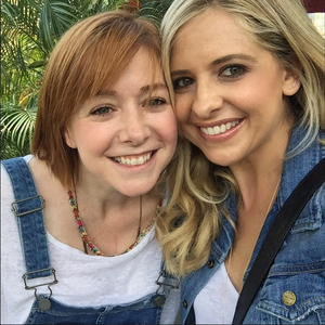 Alyson Hannigan Buffy Porn - Sarah Michelle Gellar et Alyson Hannigan : les stars de Buffy 18 ans aprÃ¨s !