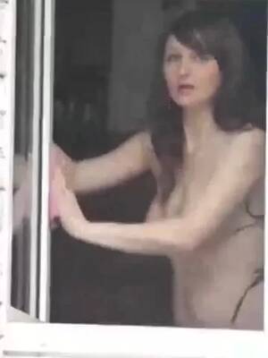 neighbor hidden nude - Filmed a naked neighbor as she washes the window watch online