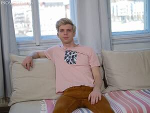 Blonde Toy Solo - Blonde teenboy naked and horny with toys solo Porn