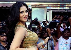 Mainstream Actresses With Porn Backgrounds - Bollywood actress Sunny Leone