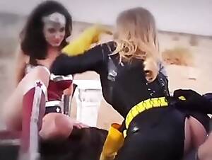 Batgirl Cosplay Porn - Batgirl Cosplay Porn Tube Videos at YouJizz